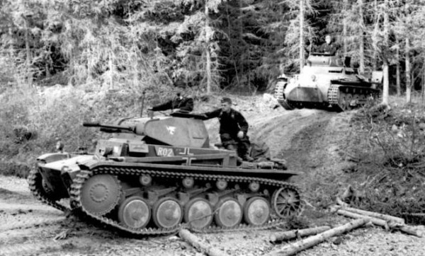 Pz-II-in-woods