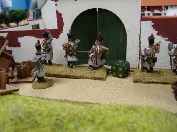 DSC02303 Pioneers batter down the door