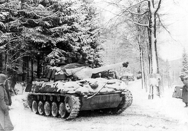 M18 in action Ardennes Dec.1944
