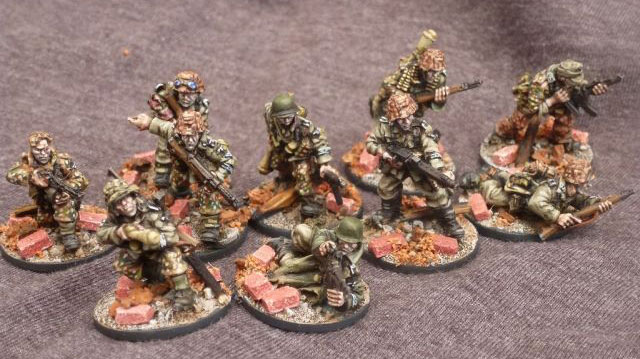 Andy-Singleton-17th-SS-3 - Warlord Games