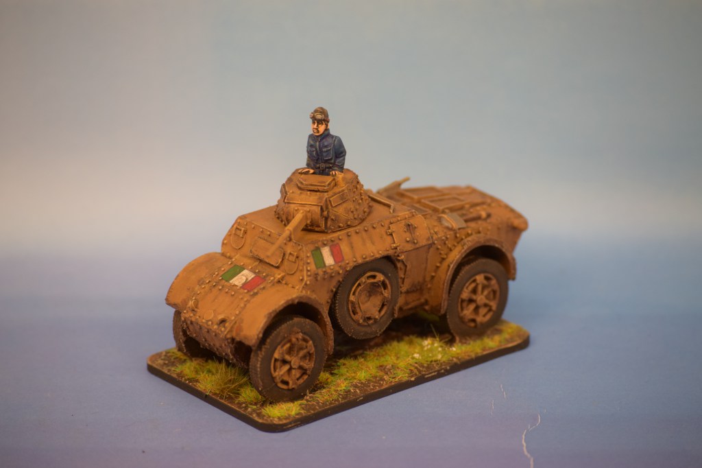 Showcase: Autoblinda AB41 Armoured Car